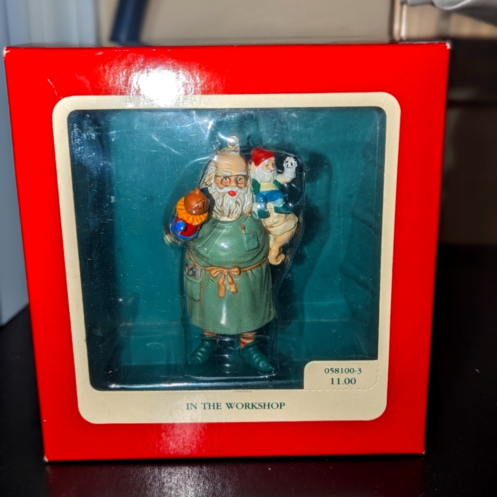 Heirloom Collection In the workshop ornament 1989